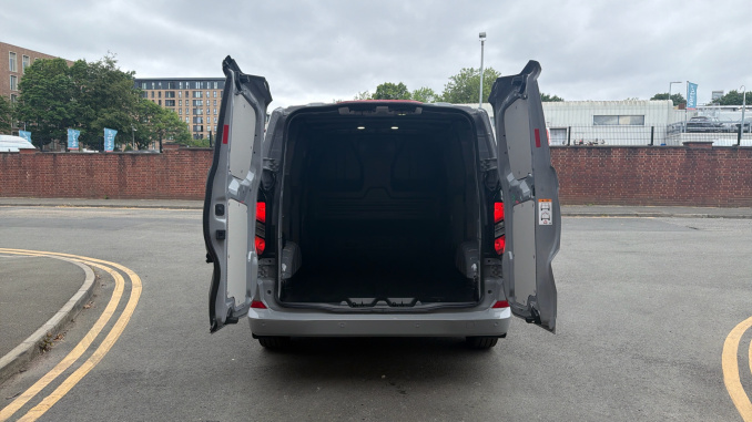 Ford Transit Custom 320 L1 Diesel Fwd 2.0 EcoBlue 136ps H1 Van Limited - Image 3